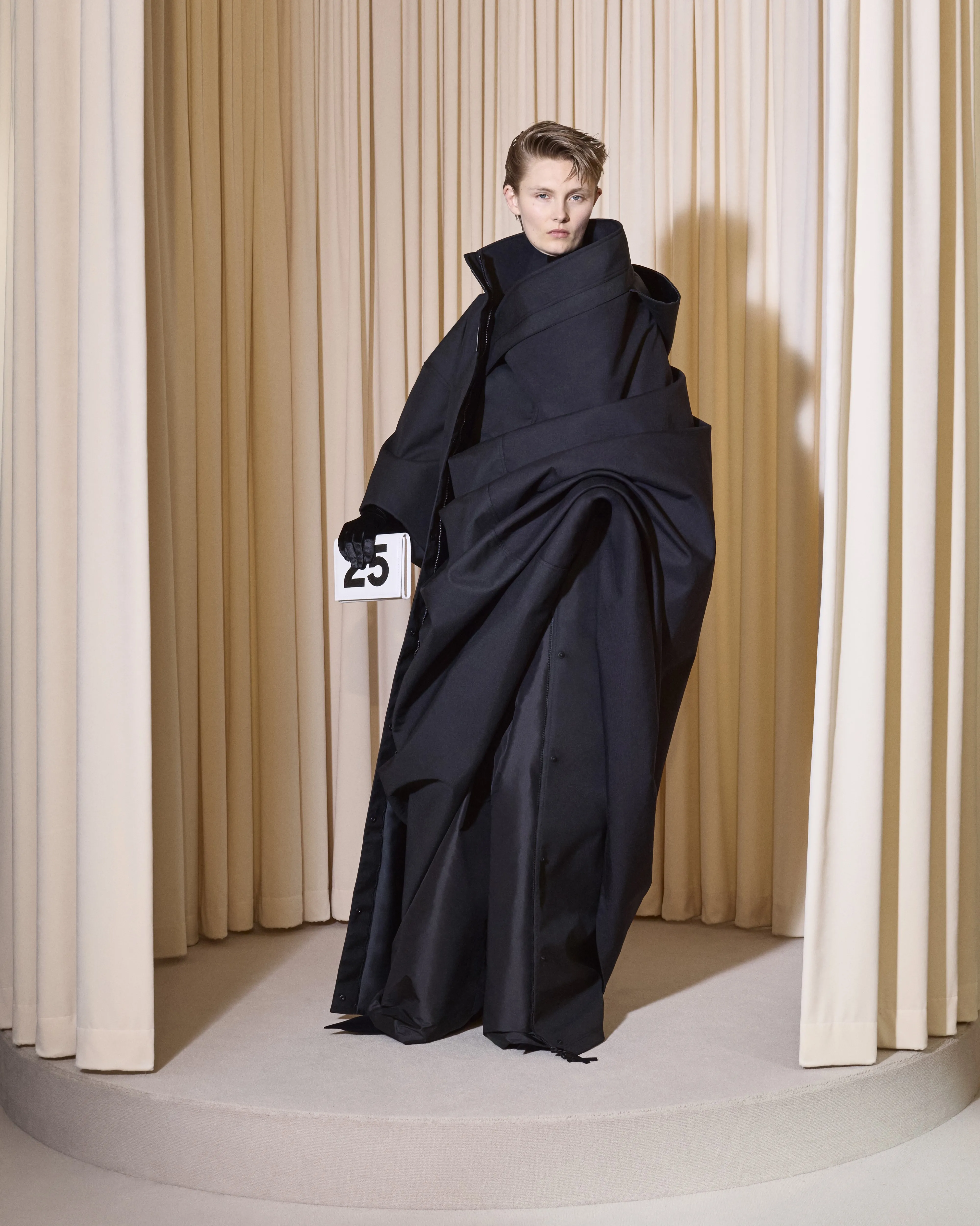 Balenciaga | 53rd Couture Collection